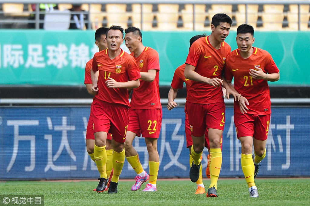 包含集结日孟菲斯灰熊备战中超，内部沟通细节曝光，态度坚定，更衣室氛围转暖的词条