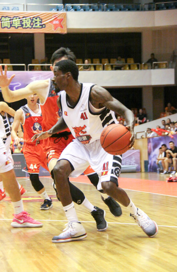 纽卡斯尔联vs曼城英超强强对决-完美电竞平台