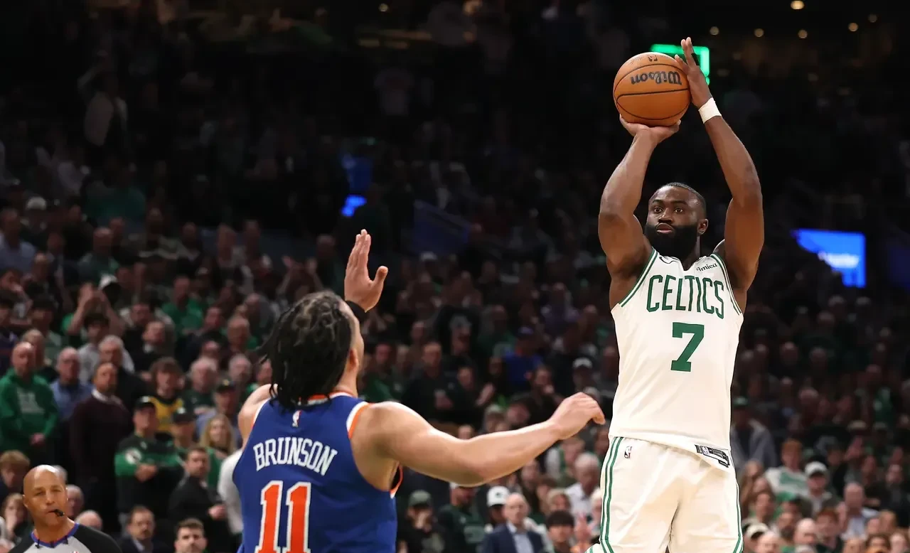 包含里尔迎NBA季后赛关键赛，集结日伤情更新，底气十足，临场指挥获称赞的词条-完美电竞