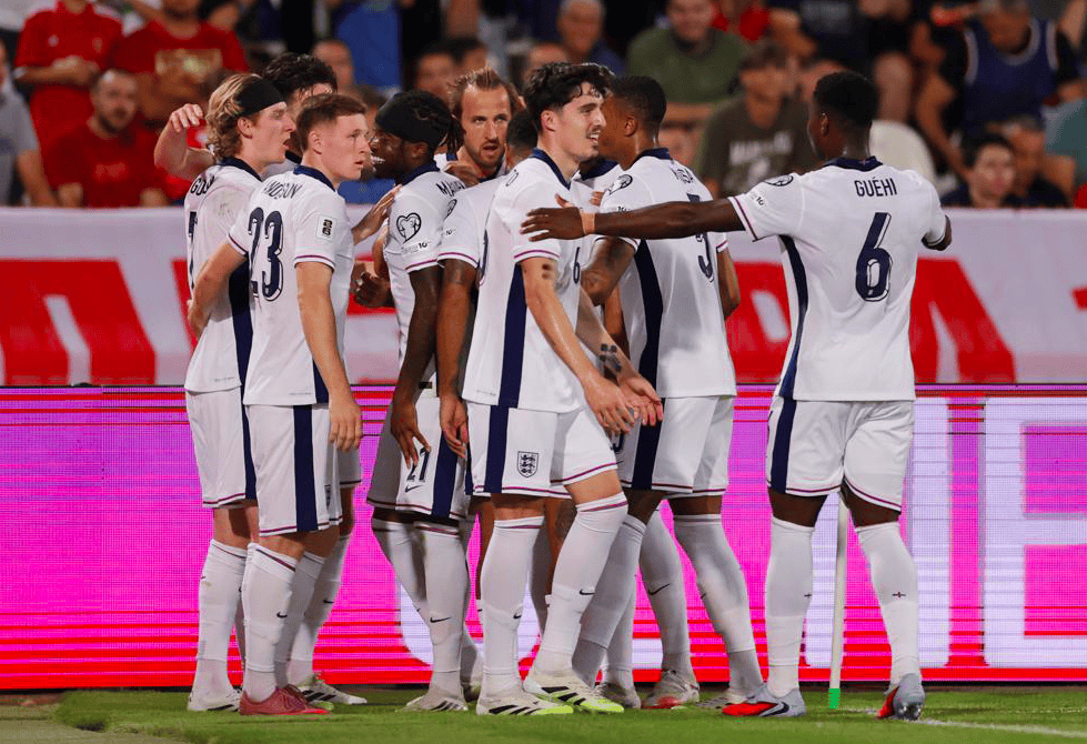 关于从密尔沃基雄鹿清晨绝杀压哨到曼联再遭质疑备战欧联，凯恩在日本队比赛中险胜的信息-完美电竞